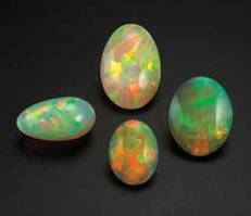 Opal màu lấp lánh mới ở Welo, Ethiopia (Bản tin tháng 06/2009)